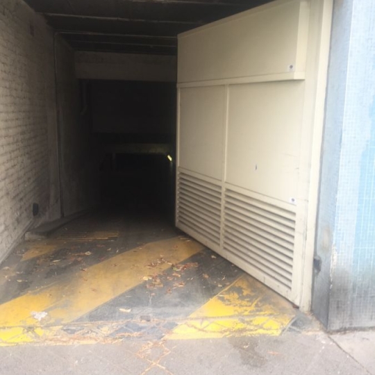  Annonces BAGNEUX : Garage / Parking | PARIS (75015) | 0 m2 | 120 € 