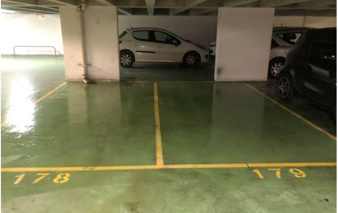 Annonces BAGNEUX : Parking | PARIS (75011) | 12 m2 | 28 000 € 