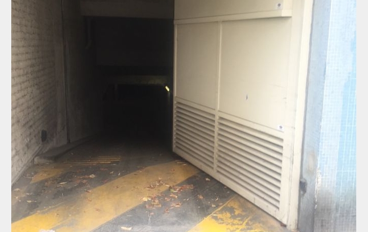  Annonces BAGNEUX Garage / Parking | PARIS (75015) | 0 m2 | 120 € 